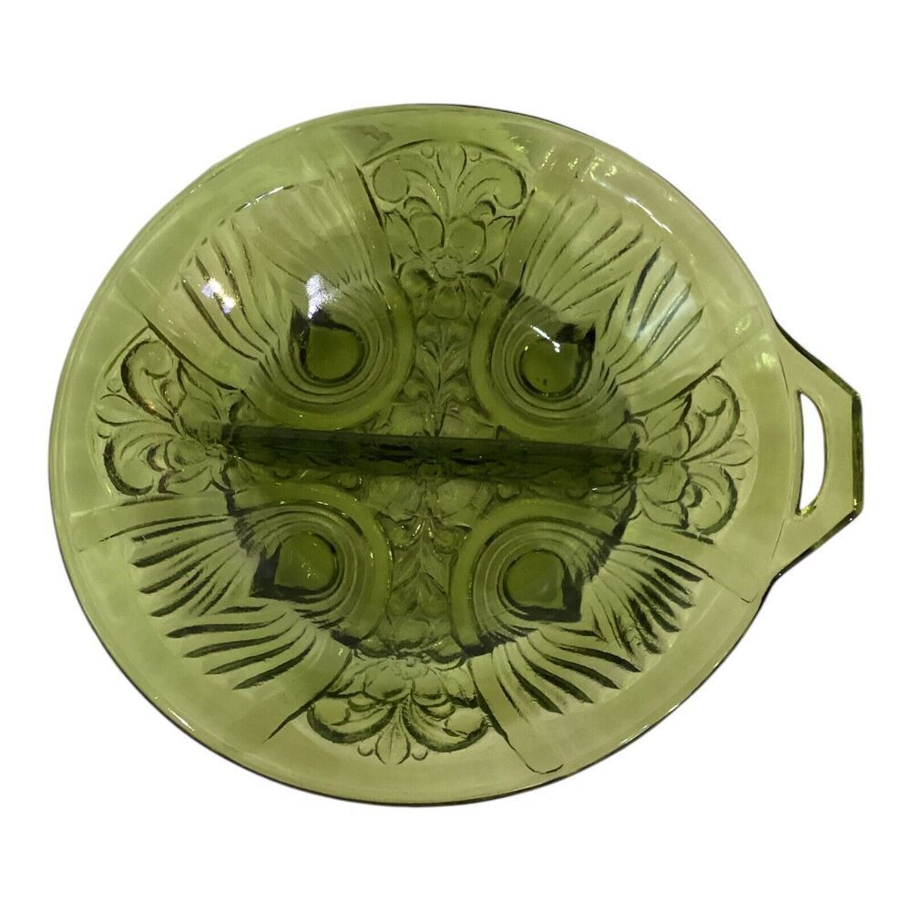 Beautiful Vintage Green Glass Divided Dish Footed Relish Round Tray w/Handle - Picture 5 of 5